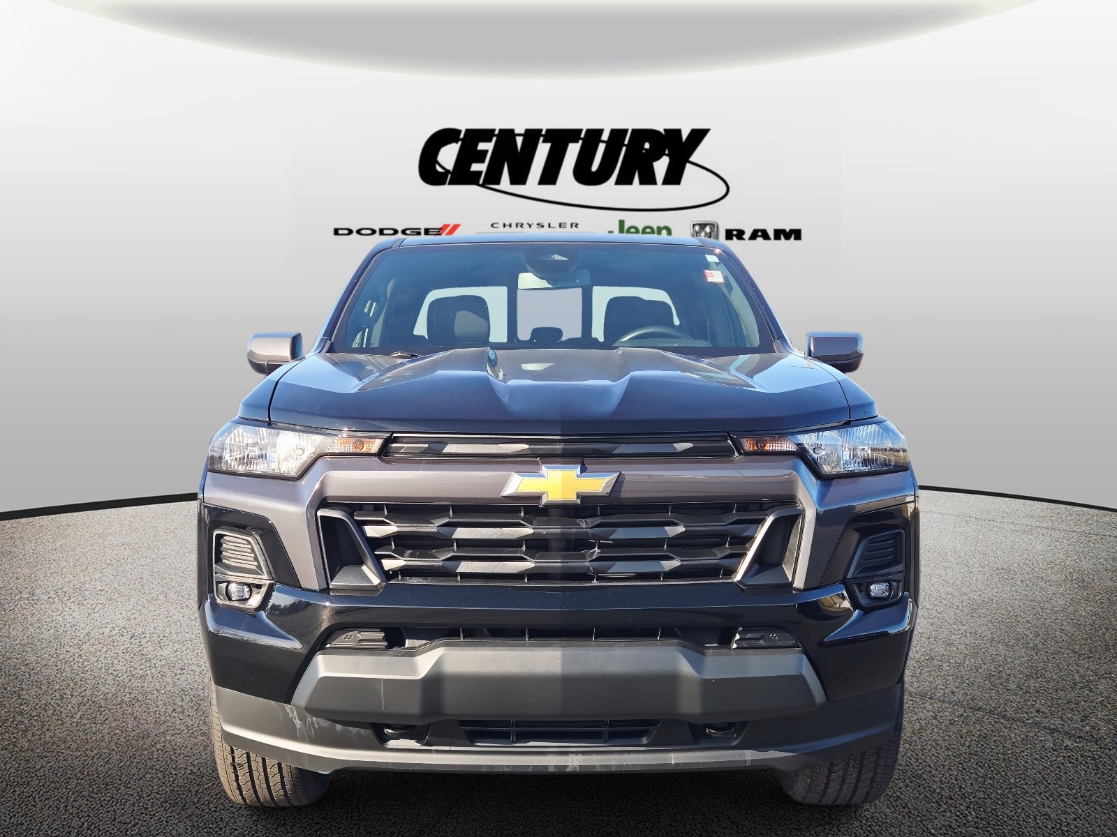 Used 2023 Chevrolet Colorado LT w/ LT Convenience Package II image 9