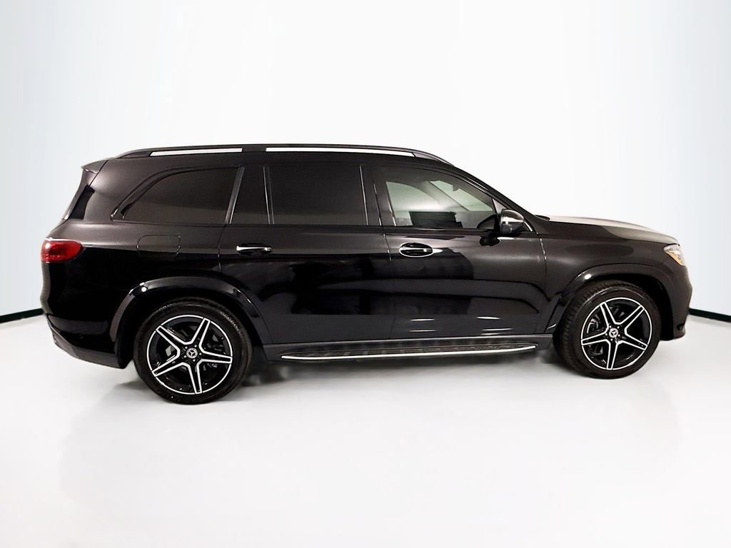 Used 2026 Mercedes-Benz GLS 450 4MATIC image 4