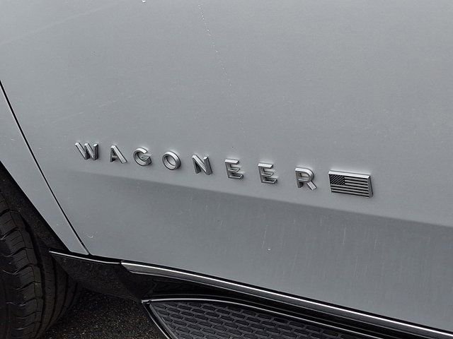 Certified 2024 Jeep Wagoneer L Series II w/ Flexible Seating Group image 36