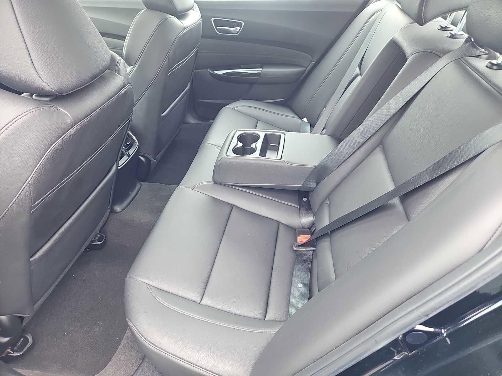Used 2020 Acura TLX FWD image 29