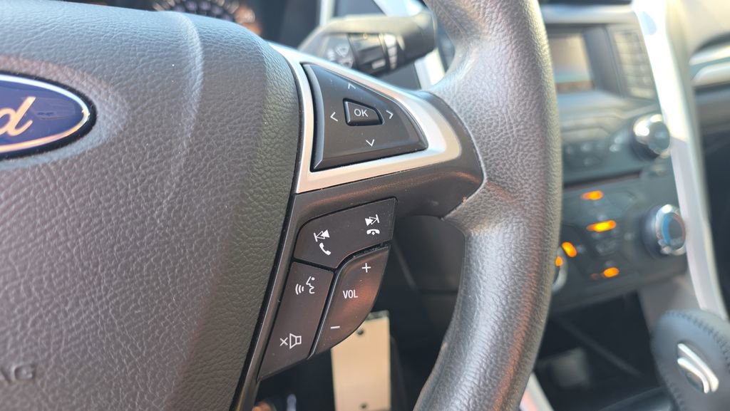 Used 2015 Ford Fusion SE FWD image 23