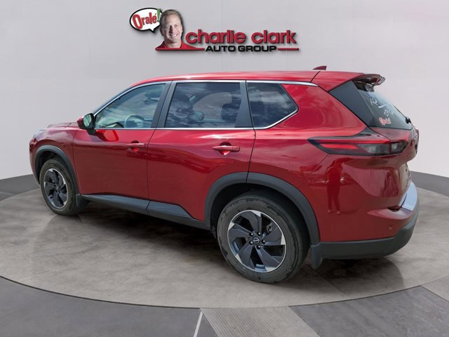 Certified 2025 Nissan Rogue SV image 4
