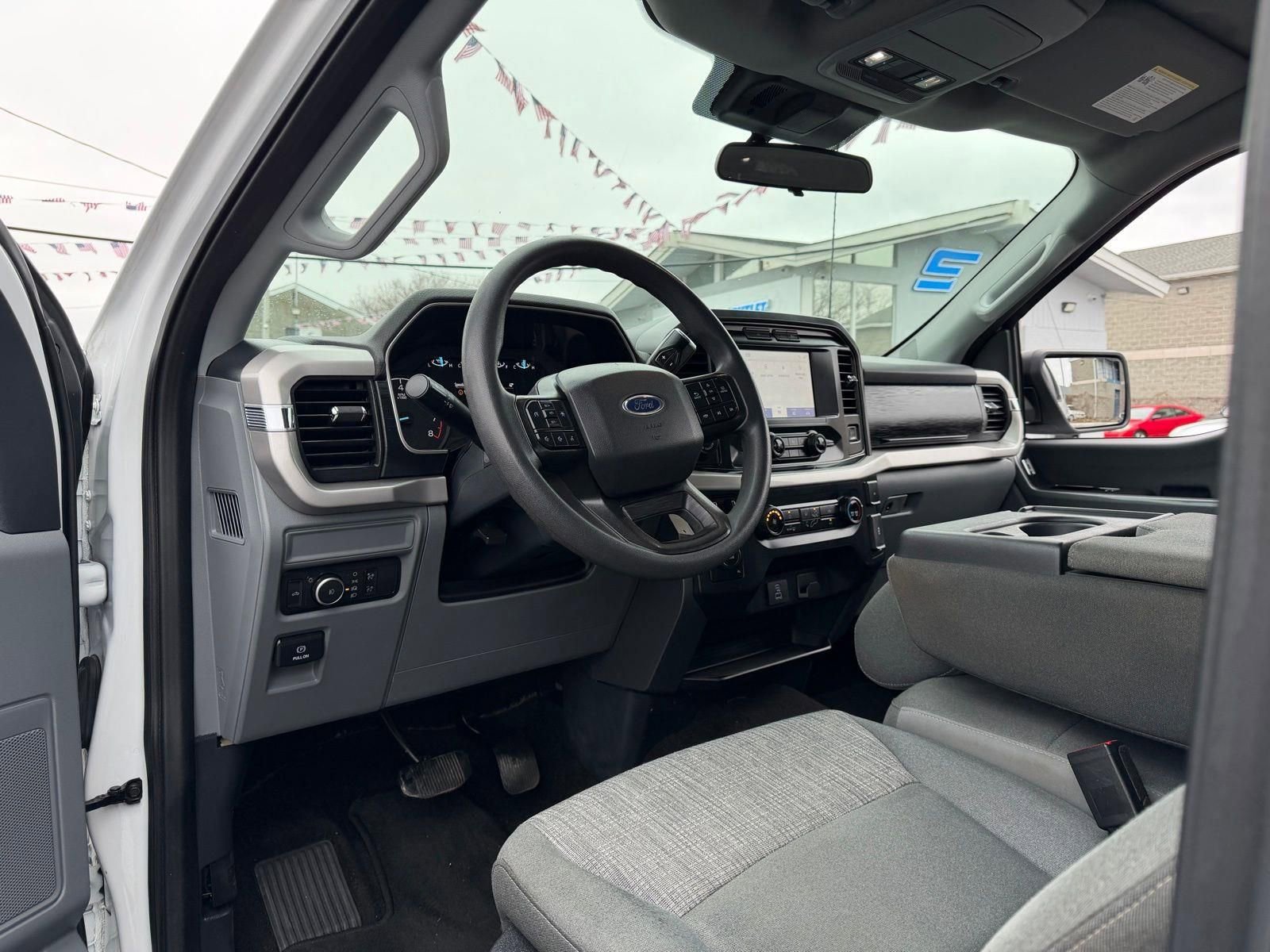 Used 2022 Ford F150 XLT w/ Trailer Tow Package image 23