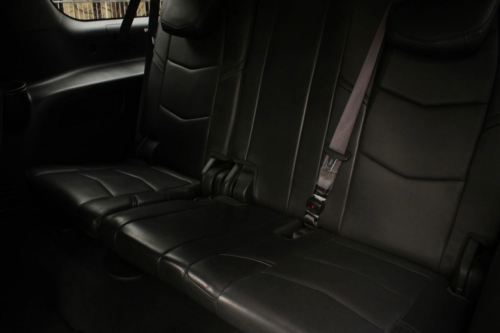 Used 2017 Cadillac Escalade ESV Platinum AWD/4WD image 14