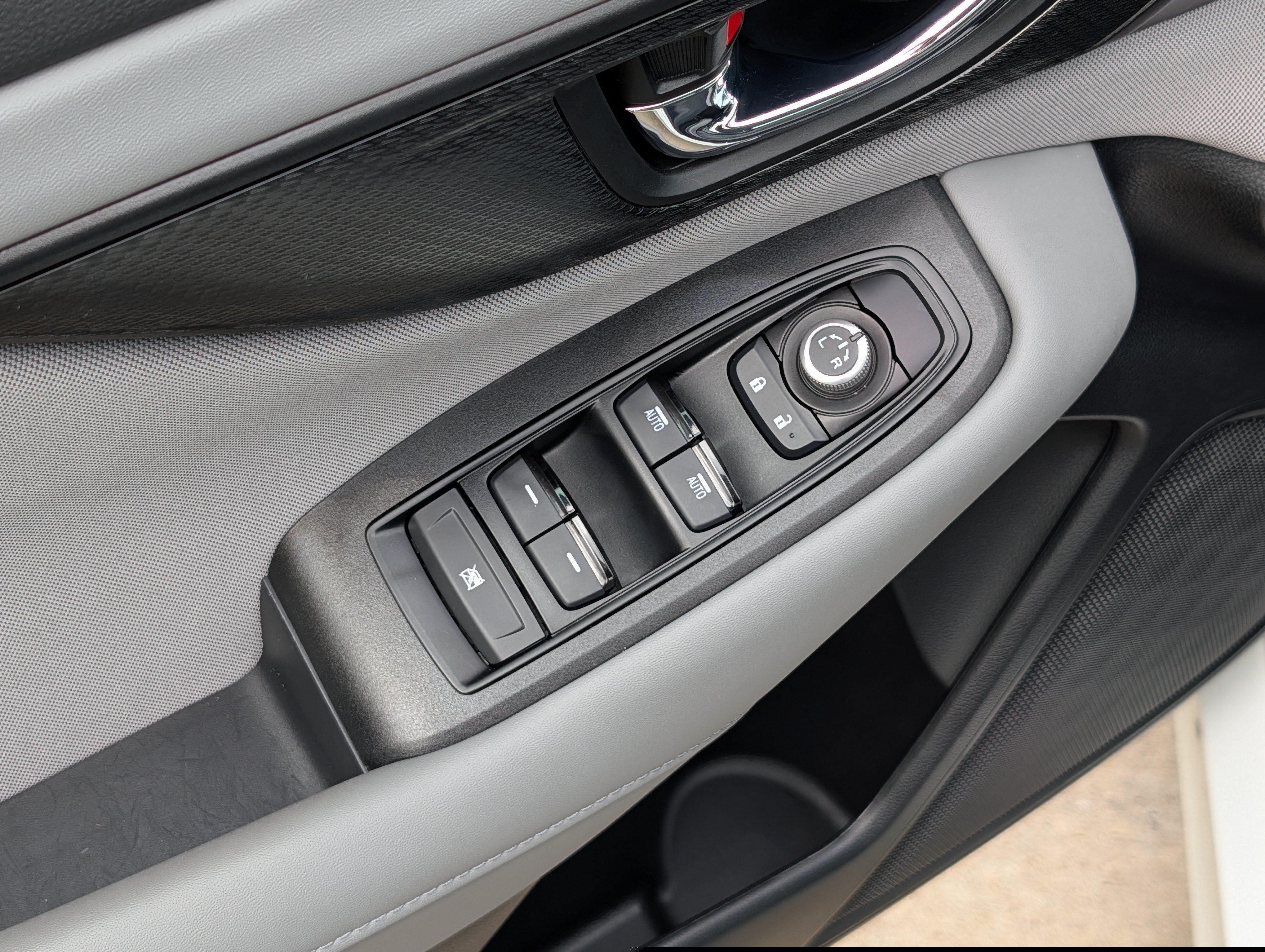 Certified 2025 Subaru Legacy Premium AWD/4WD image 19