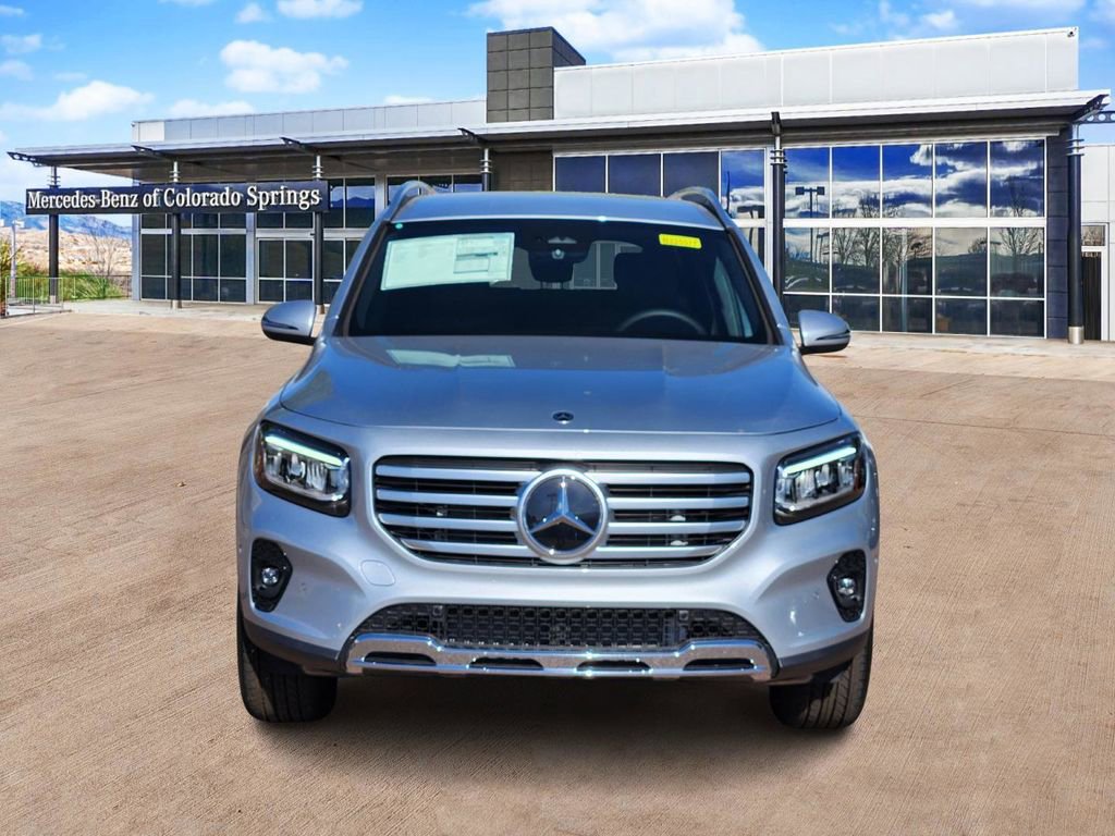 New 2025 Mercedes-Benz GLB 250 4MATIC image 2