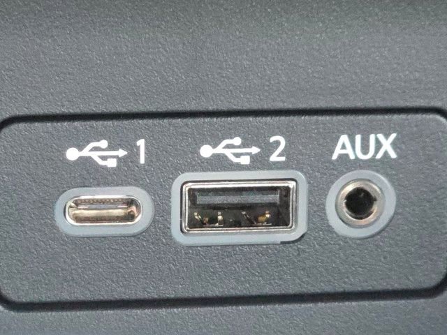 New 2025 Nissan Sentra SR w/ Midnight Edition image 10