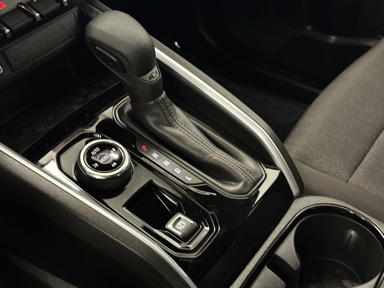 Used 2023 Chevrolet Colorado Trail Boss w/ LPO, Skid Plate Package image 31