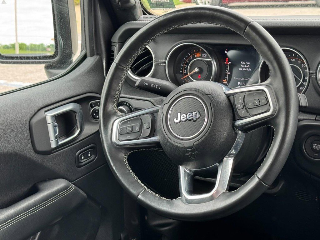 Used 2023 Jeep Wrangler Unlimited Sahara w/ Safety Group AWD/4WD image 15