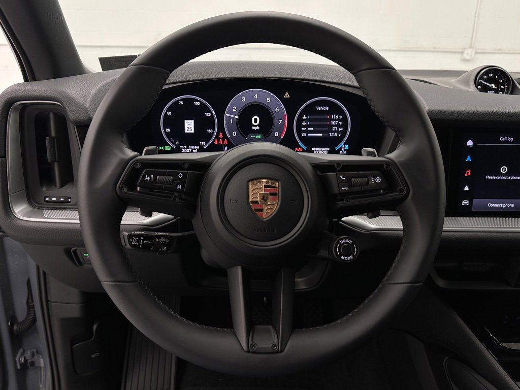 Used 2025 Porsche Cayenne E-Hybrid image 24