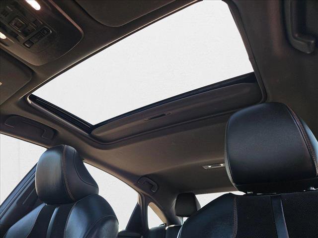 Used 2022 Toyota Avalon XSE image 17