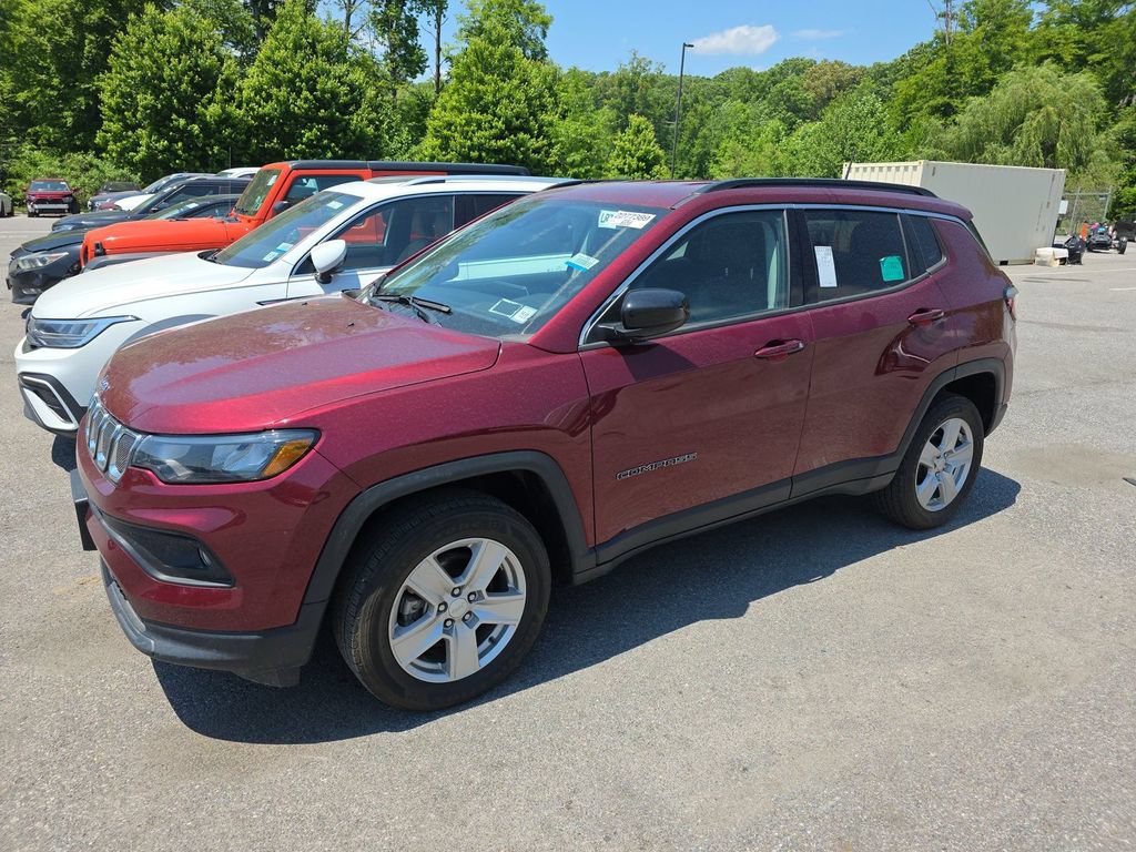 Used 2022 Jeep Compass Latitude AWD/4WD image 1