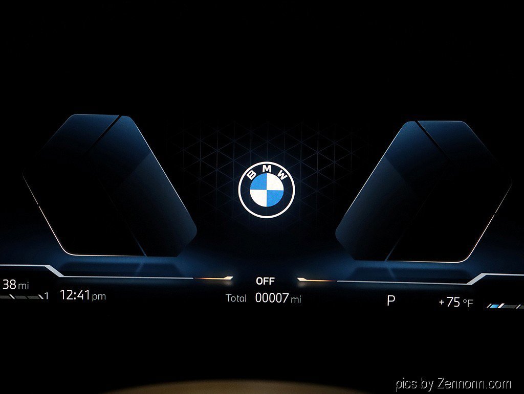 Used 2026 BMW X2 xDrive28i w/ M Sport Package AWD/4WD image 21