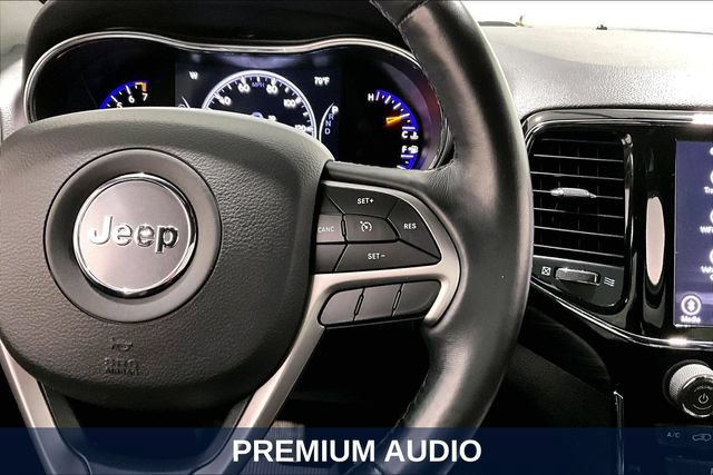 Used 2020 Jeep Grand Cherokee Altitude AWD/4WD image 16