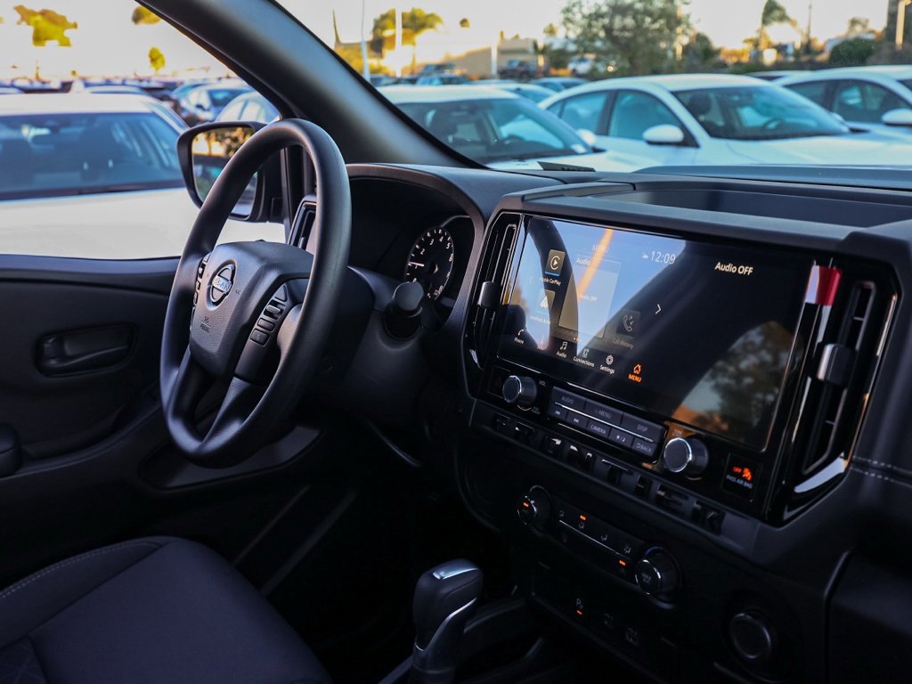 New 2026 Nissan Frontier SV w/ Tow Package image 19