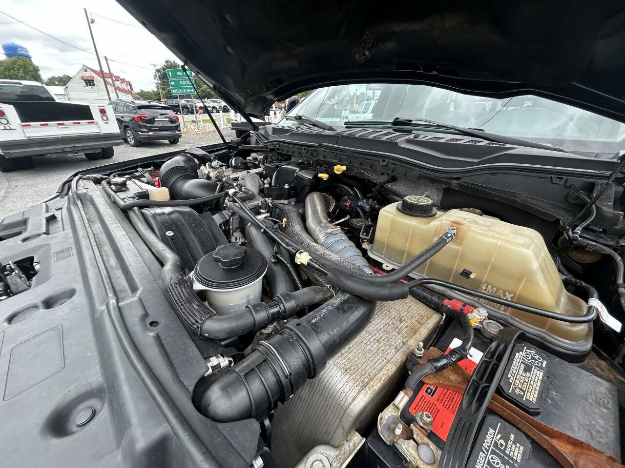 Used 2018 Ford F350 Lariat w/ FX4 Off-Road Package AWD/4WD image 28