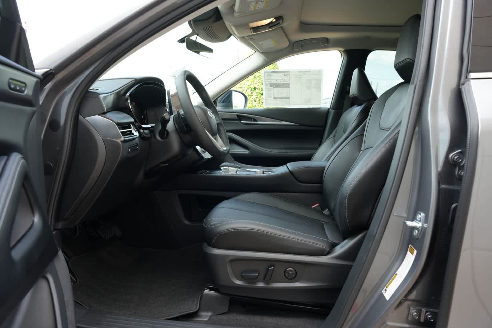 Certified 2027 INFINITI QX60 Pure w/ Cargo Package FWD image 15
