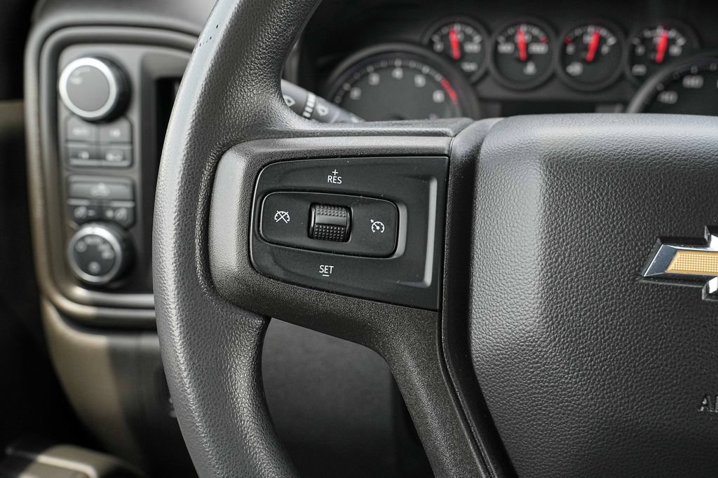 Used 2020 Chevrolet Silverado 1500 Custom w/ Trailering Package AWD/4WD image 32