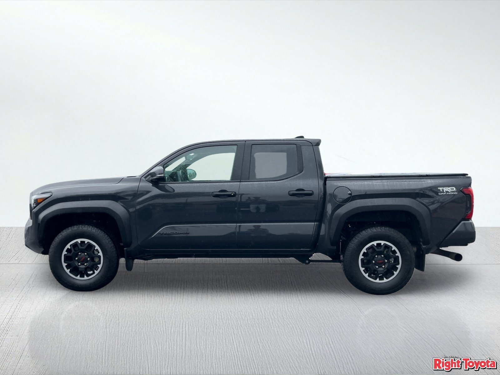 Used 2024 Toyota Tacoma TRD Off-Road w/ TRD Off Road Premium Package AWD/4WD image 3