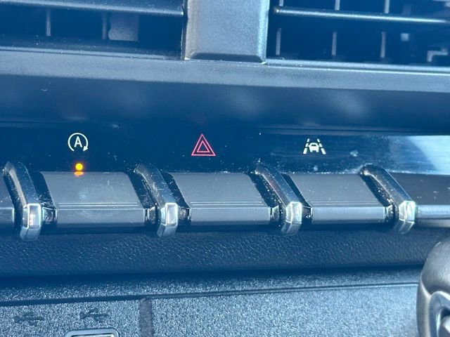 Used 2023 Chevrolet Colorado LT image 24