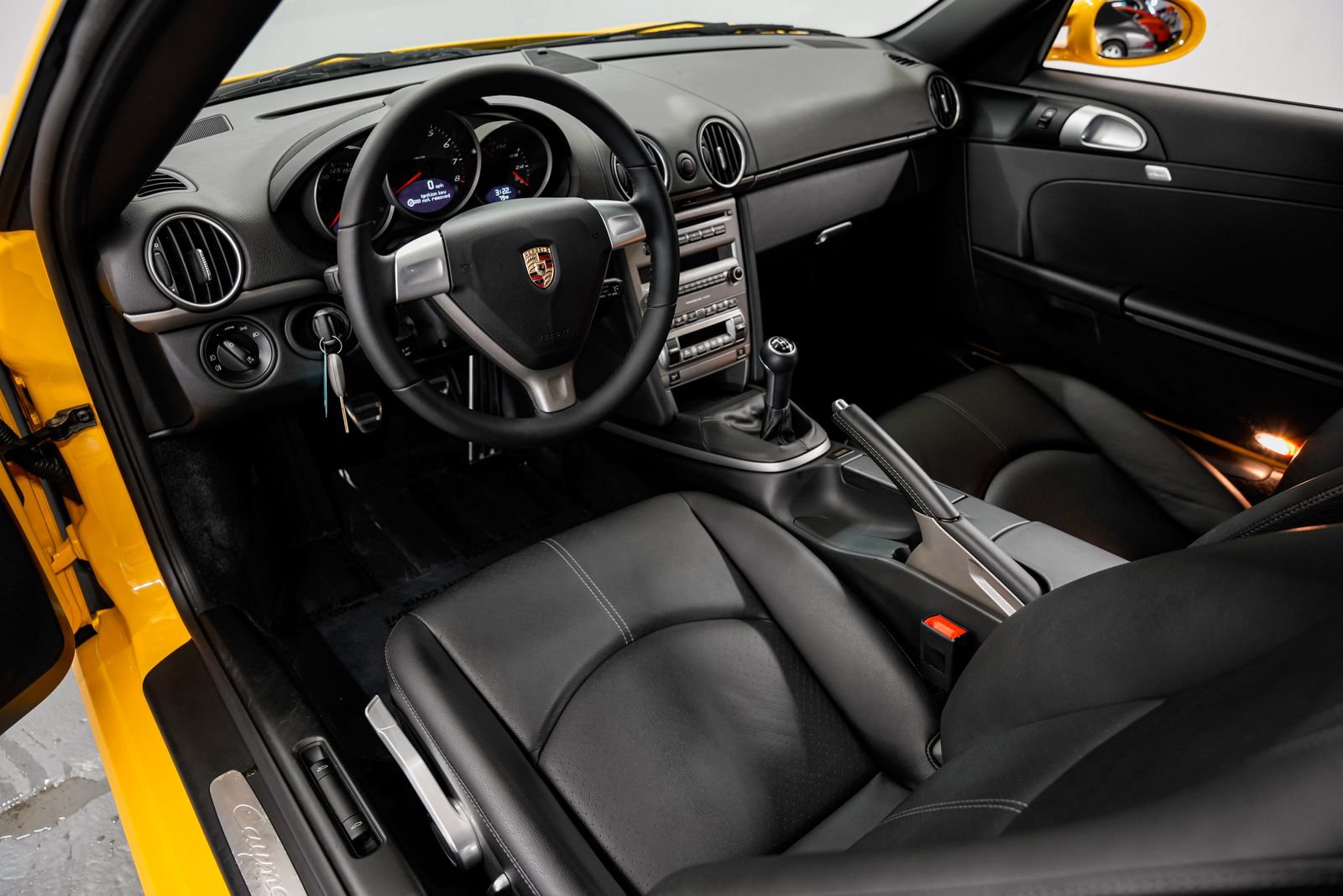Used 2008 Porsche Cayman RWD image 9
