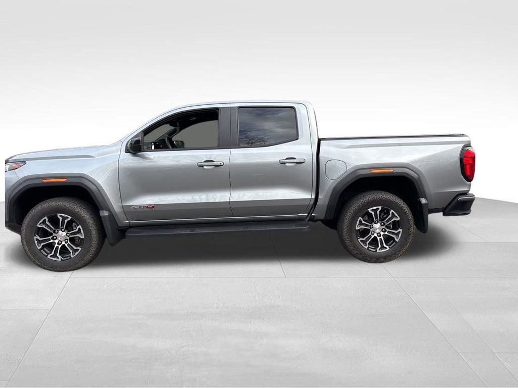 Used 2024 GMC Canyon AT4 image 19