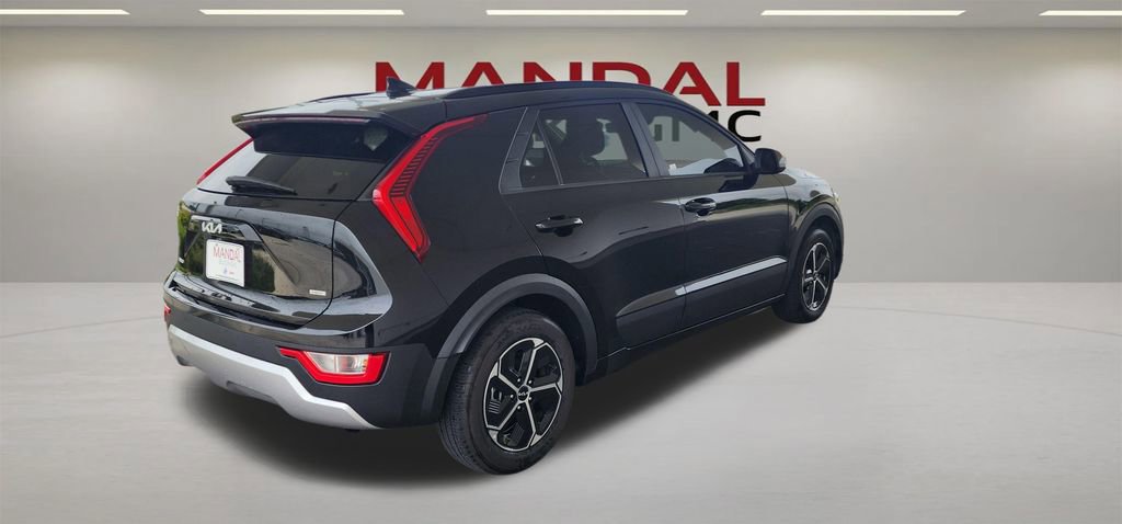 Used 2024 Kia Niro LX FWD image 8