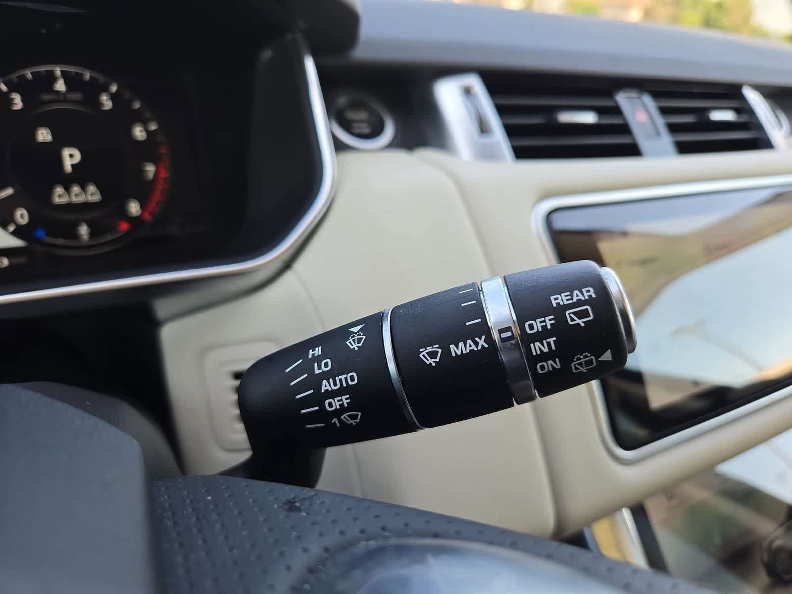 Used 2019 Land Rover Range Rover Sport HSE AWD/4WD image 25