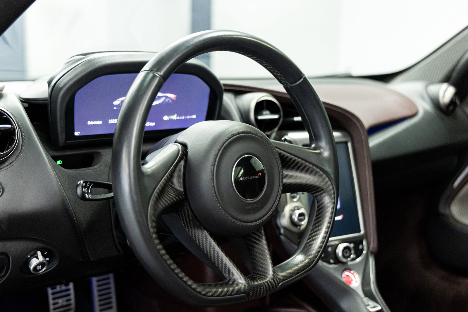 Used 2018 McLaren 720S image 33