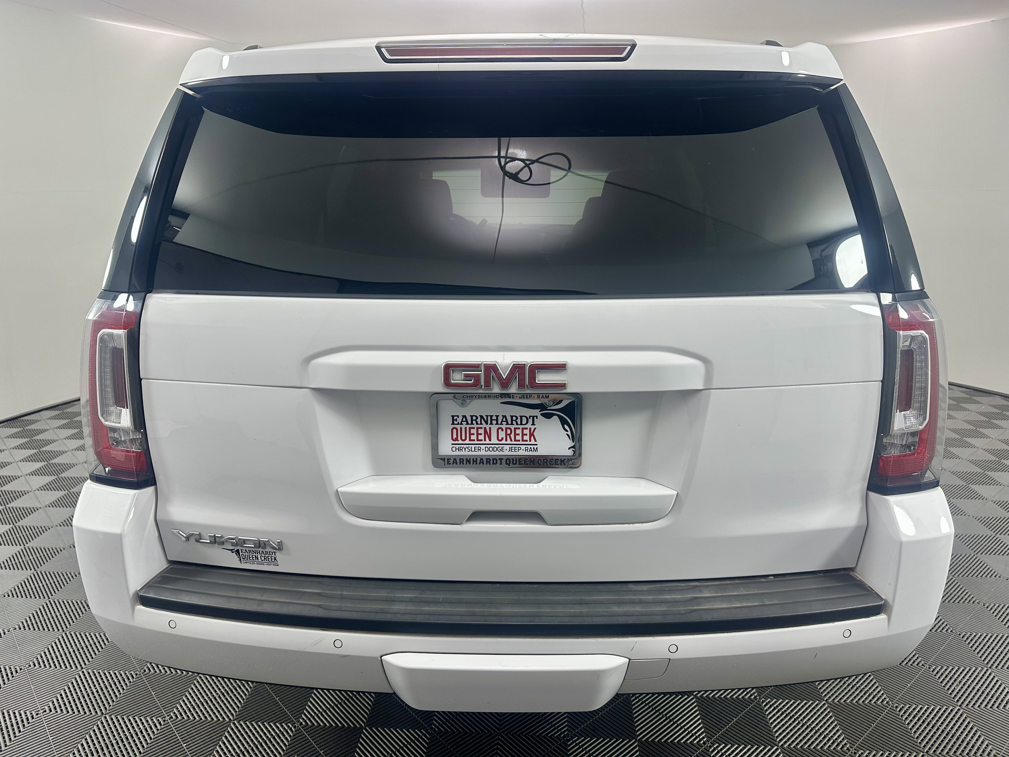 Used 2018 GMC Yukon SLT w/ HD Trailering Package AWD/4WD image 4