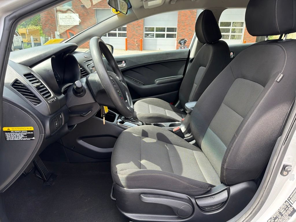 Used 2017 Kia Forte LX FWD image 13