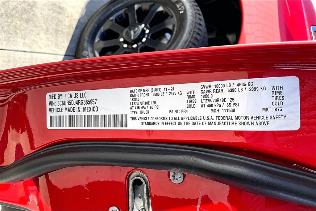 Used 2024 RAM 2500 Big Horn w/ Sport Appearance Package image 36