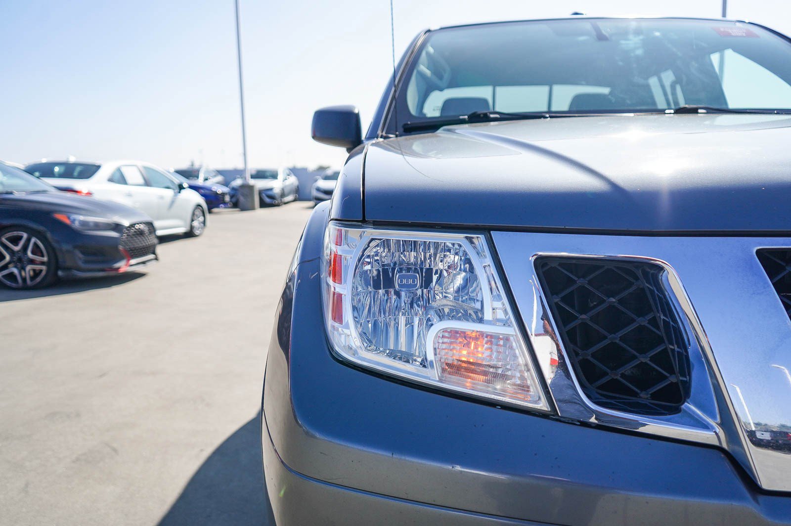 Used 2018 Nissan Frontier SV w/ Value Truck Package image 11