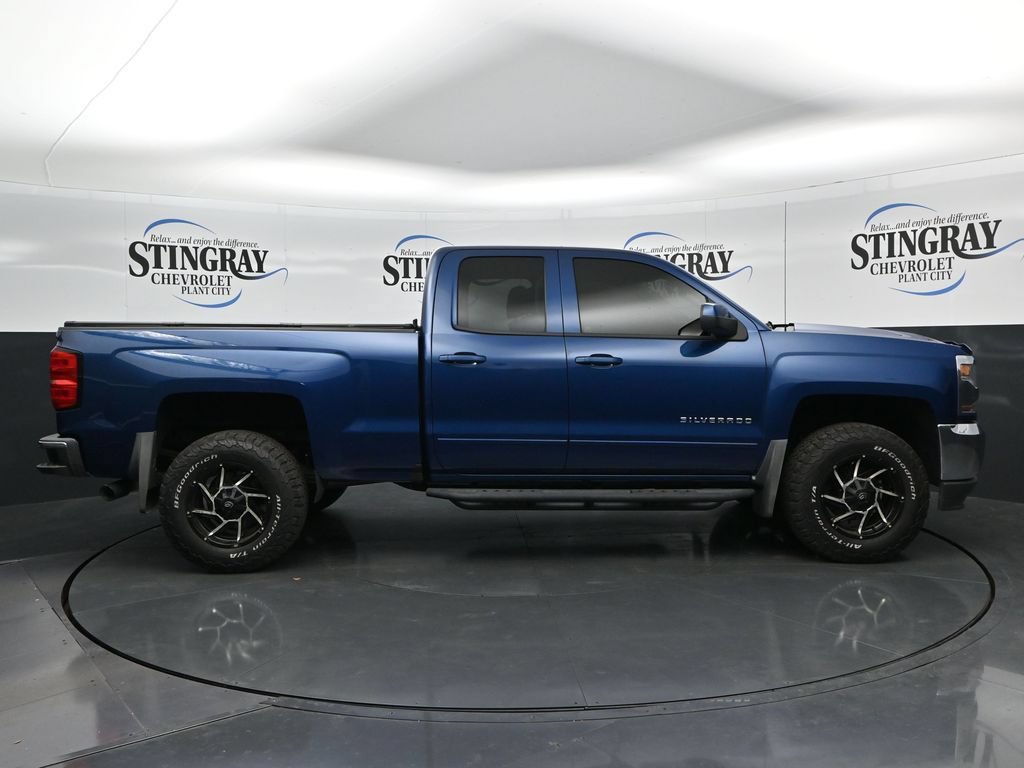 Used 2018 Chevrolet Silverado 1500 LT w/ All Star Edition AWD/4WD image 8