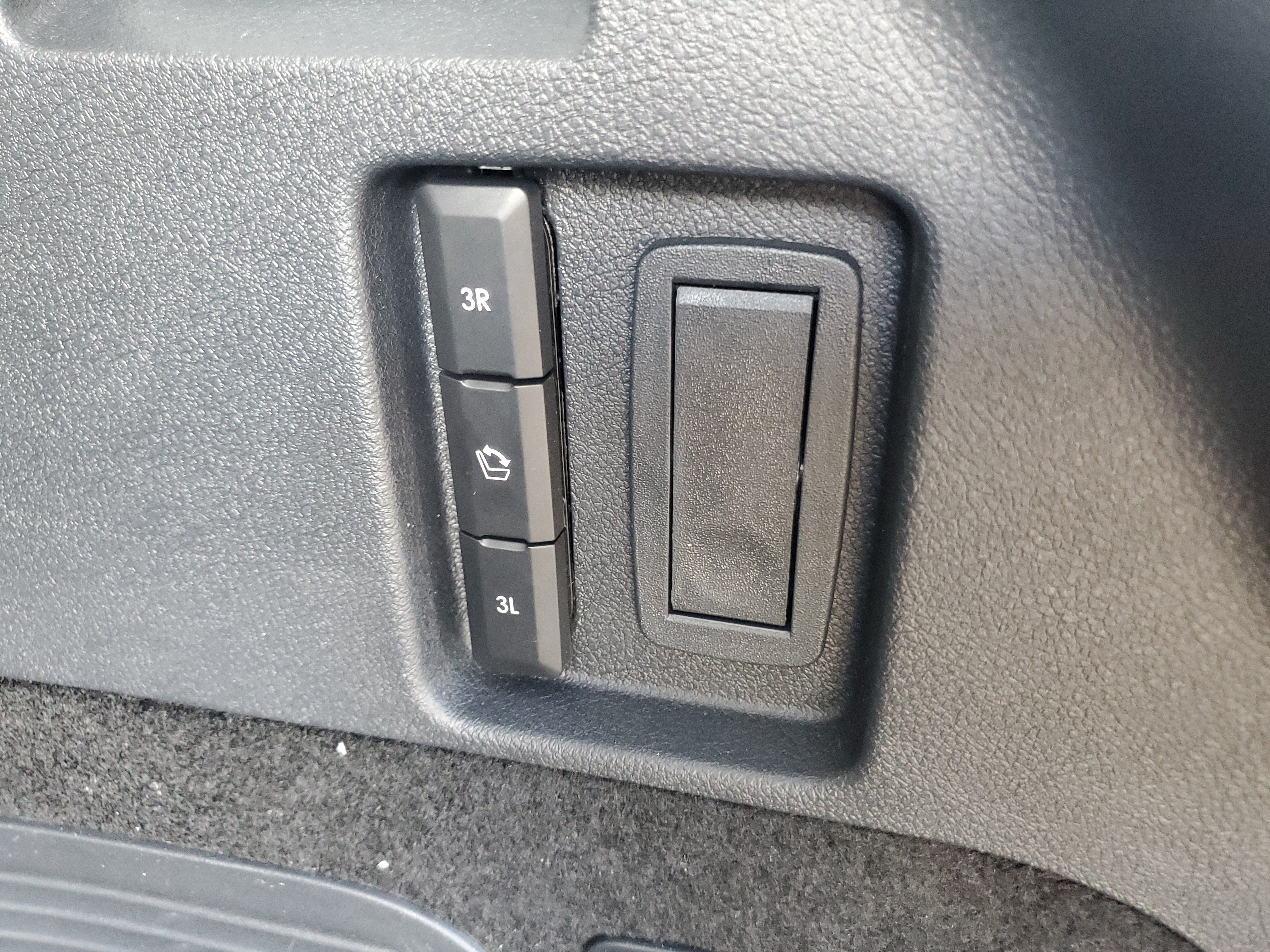 New 2026 Lincoln Aviator AWD image 30