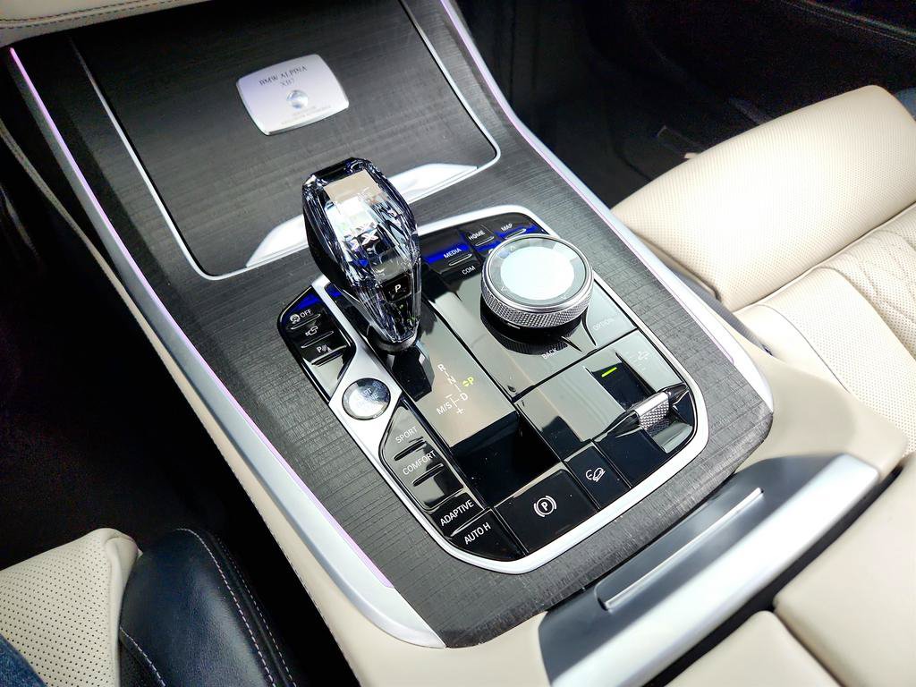 Used 2022 BMW ALPINA XB7 AWD/4WD image 18