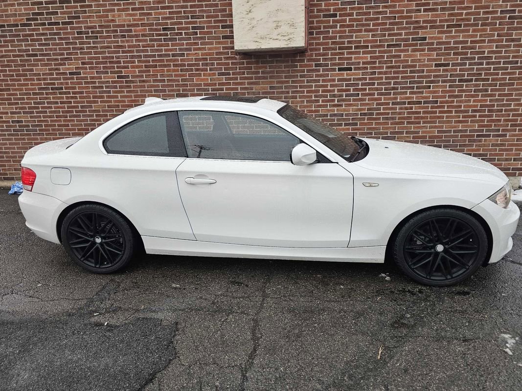 Used 2011 BMW 128i Coupe image 10