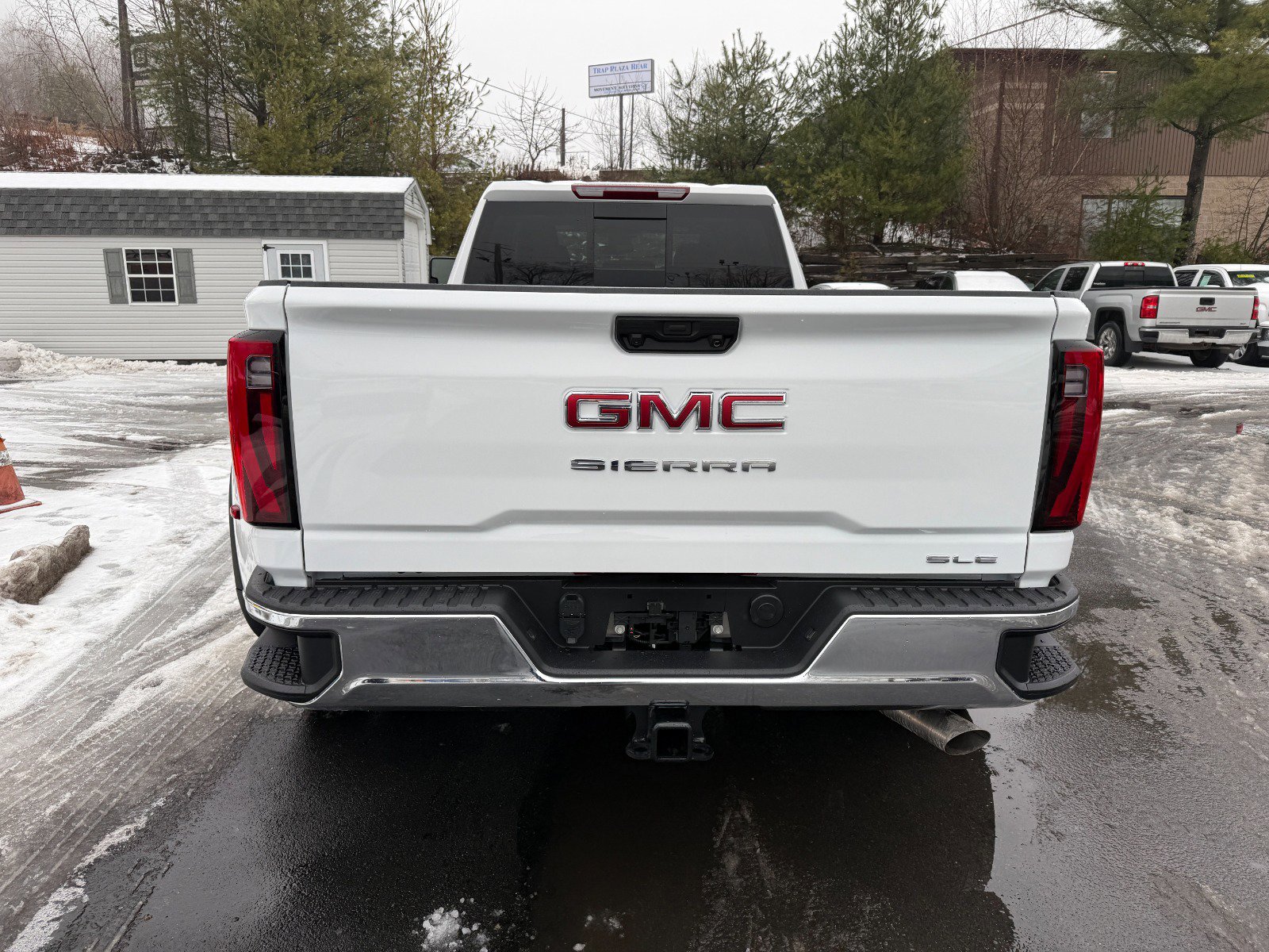 New 2026 GMC Sierra 3500 SLE w/ Preferred Package image 4