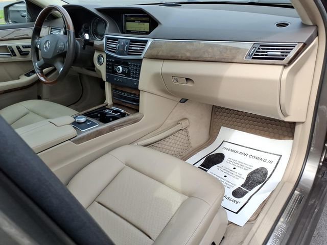 Used 2011 Mercedes-Benz E 350 4MATIC Sedan image 10