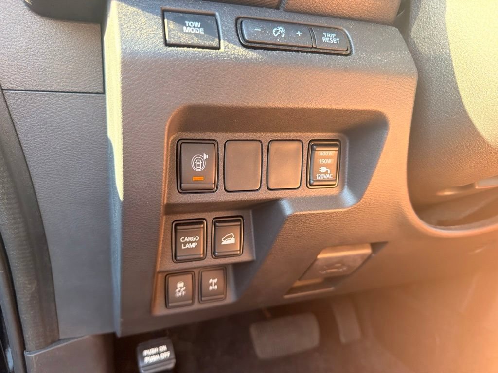 Used 2023 Nissan Frontier PRO-4X w/ Pro-4X Premium Package AWD/4WD image 22