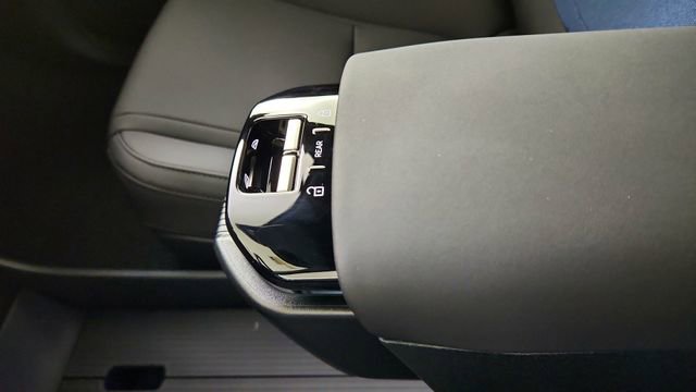New 2026 Volvo EX30 Plus w/ Climate Package AWD/4WD image 15