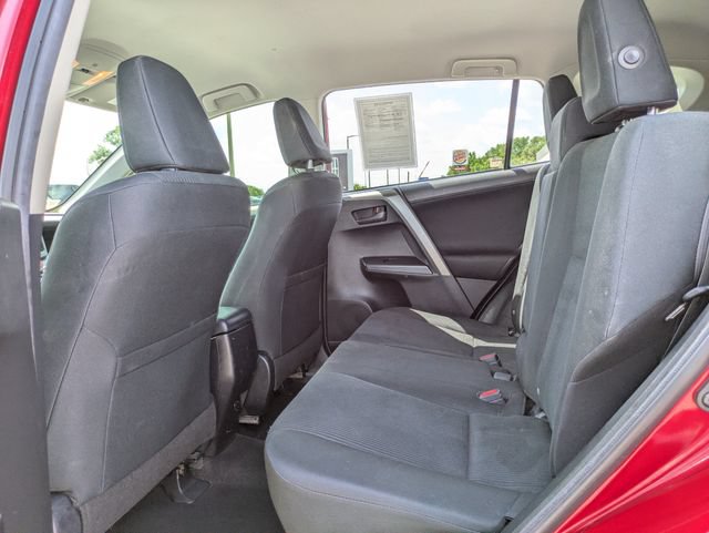 Used 2016 Toyota RAV4 LE FWD image 14