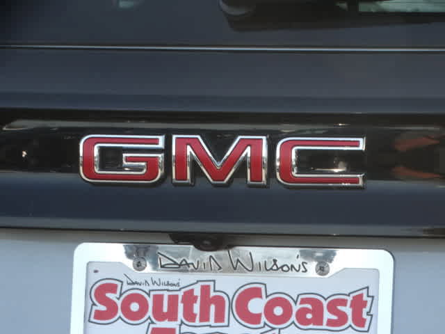 Used 2024 GMC Acadia Elevation w/ Black Edition image 10