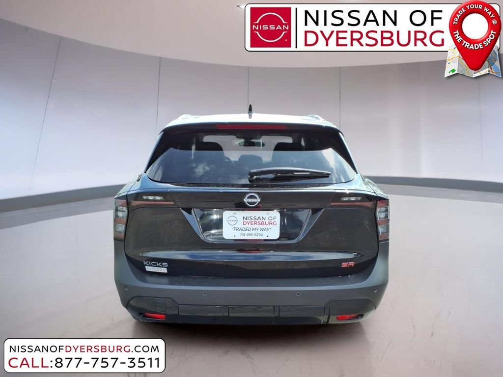 New 2026 Nissan Kicks SR FWD image 4