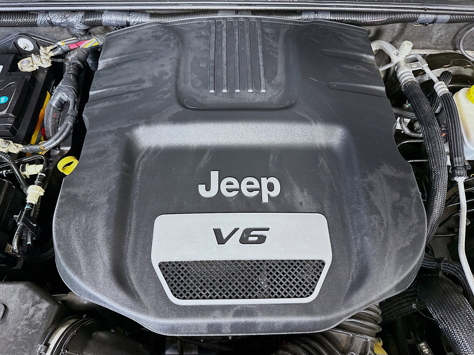 Used 2018 Jeep Wrangler Unlimited Sport image 35