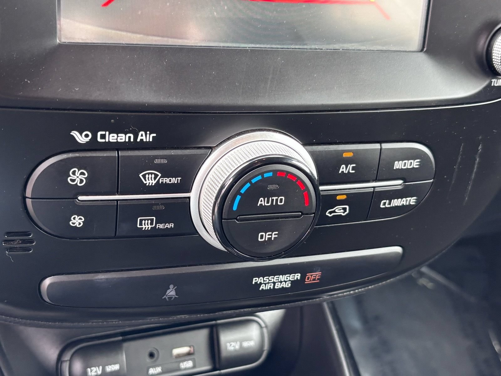 Used 2018 Kia Soul + FWD image 29