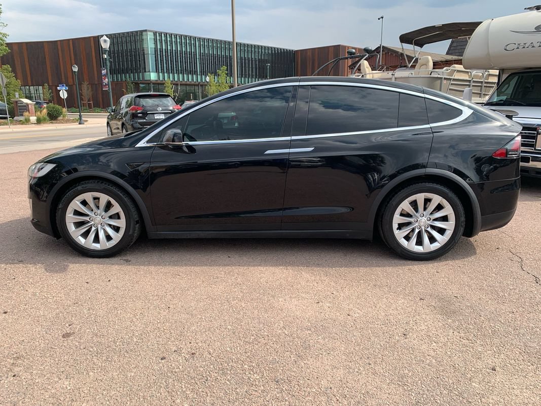 Used 2017 Tesla Model X 75D AWD/4WD image 4