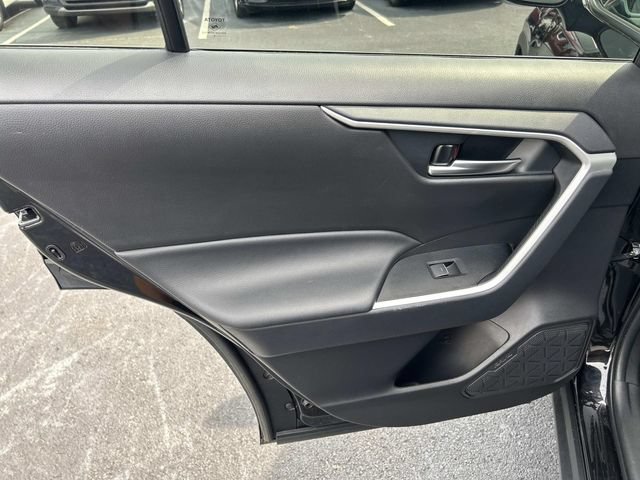 Used 2025 Toyota RAV4 XLE AWD/4WD image 20