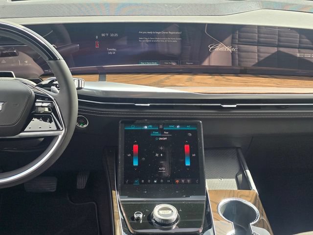 New 2026 Cadillac Escalade ESV Platinum Luxury AWD/4WD image 19