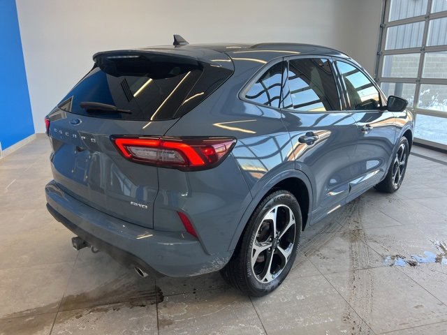 Used 2024 Ford Escape ST-Line Select w/ Tech Pack #2 image 5